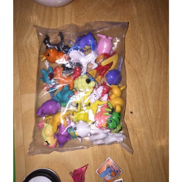 Pokemon Minifigures Treecko Book And Temporary Tattoos - Picture 3 of 6
